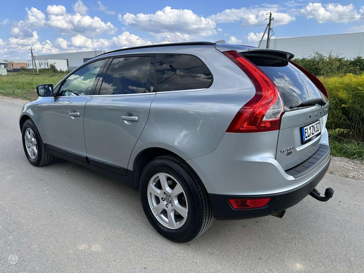 Volvo XC60, 2.4 l., Внедорожник / Кроссовер