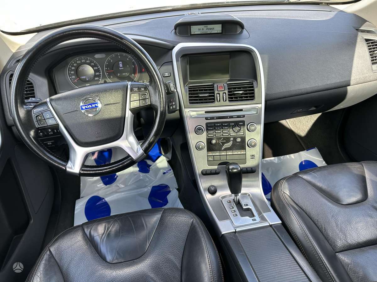 Volvo XC60, 2.4 l., Внедорожник / Кроссовер