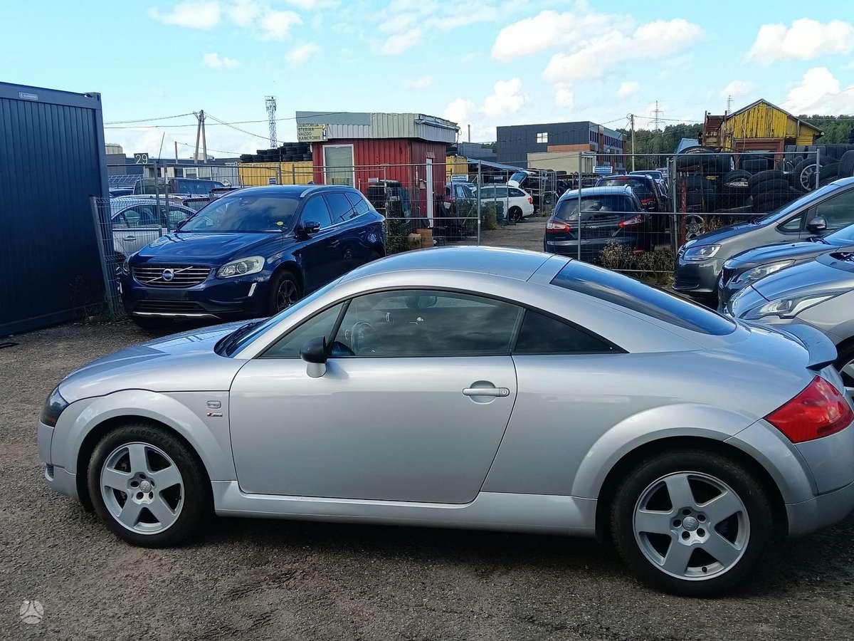Audi TT, 1.8 l., Седан