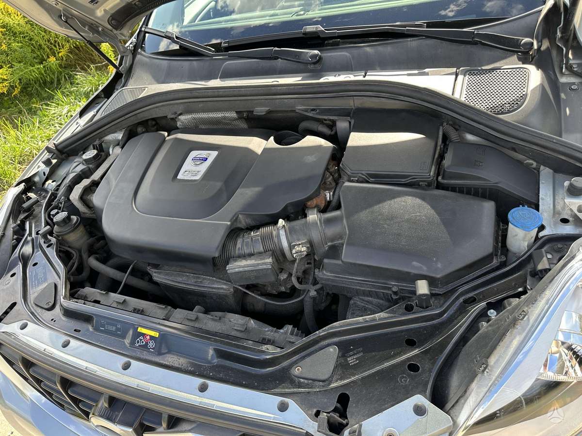 Volvo XC60, 2.4 l., Внедорожник / Кроссовер