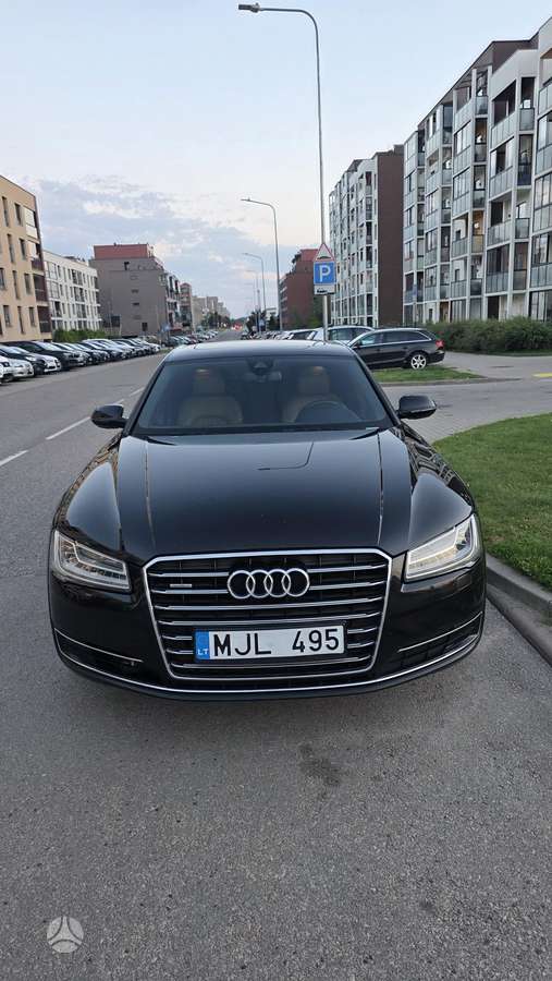 Audi A8, 3.0 l., Седан