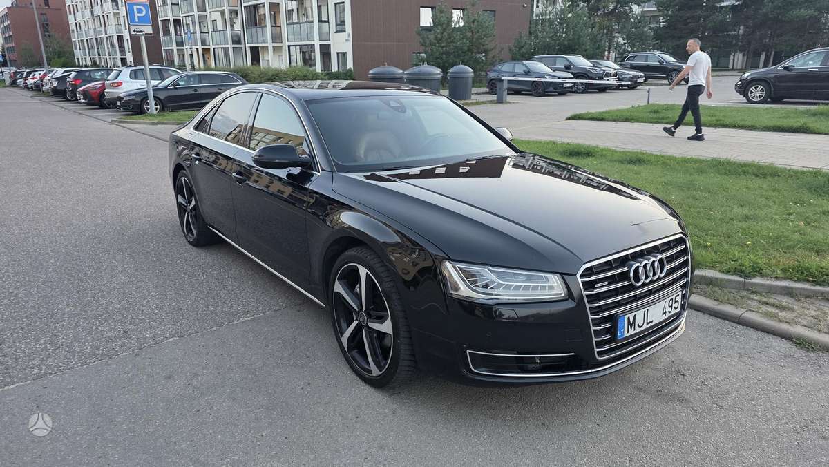 Audi A8, 3.0 l., Седан
