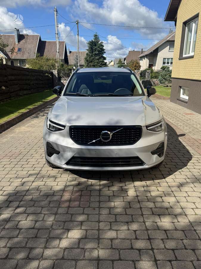 Volvo XC40 - 2