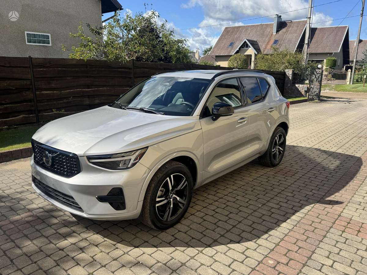 Volvo XC40 - 3