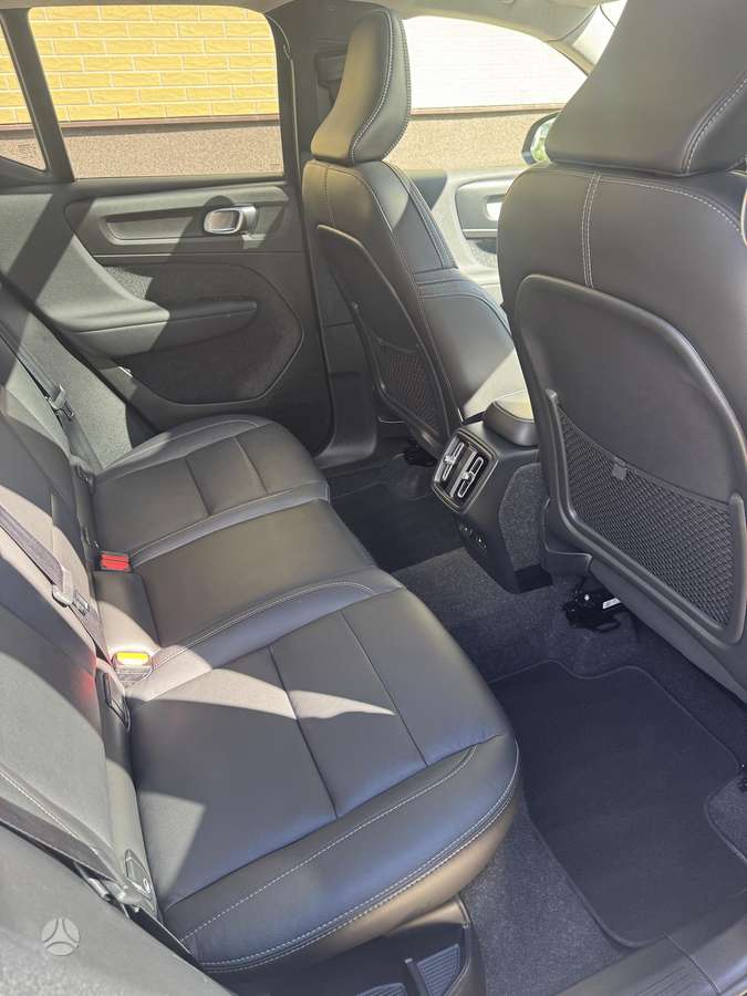 Volvo XC40 - 8