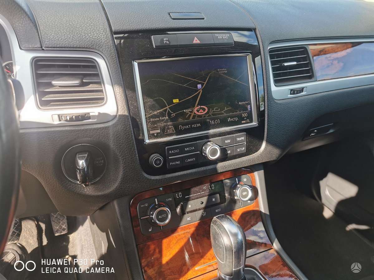 Volkswagen Touareg - 8