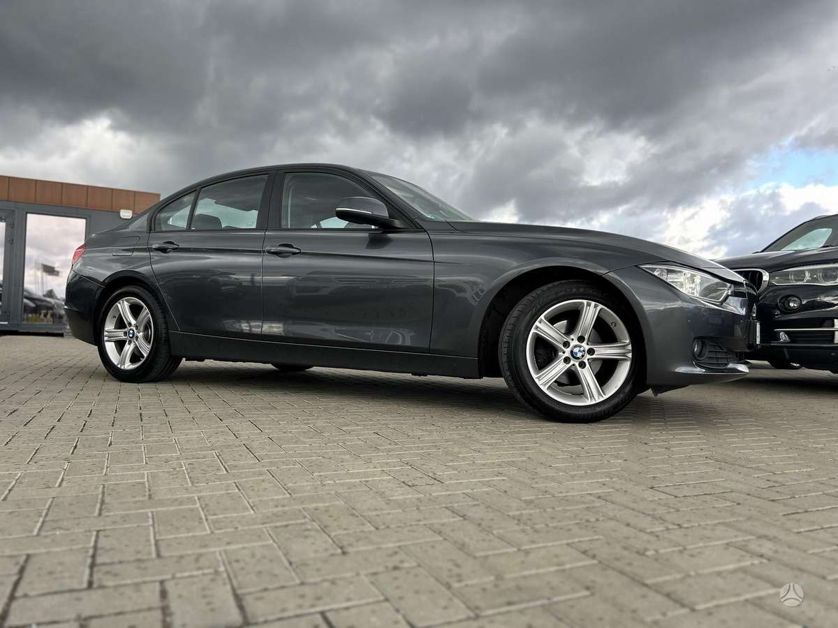 BMW 318, 2.0 l., Седан