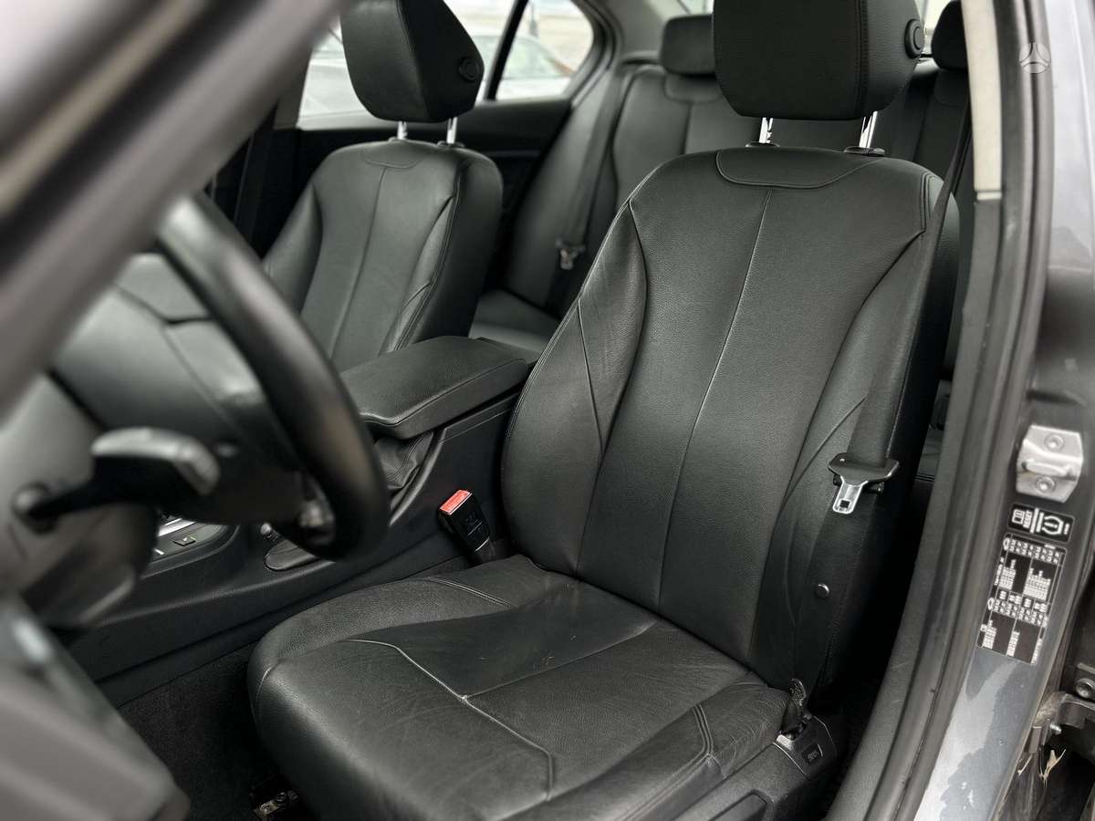 BMW 318, 2.0 l., Седан