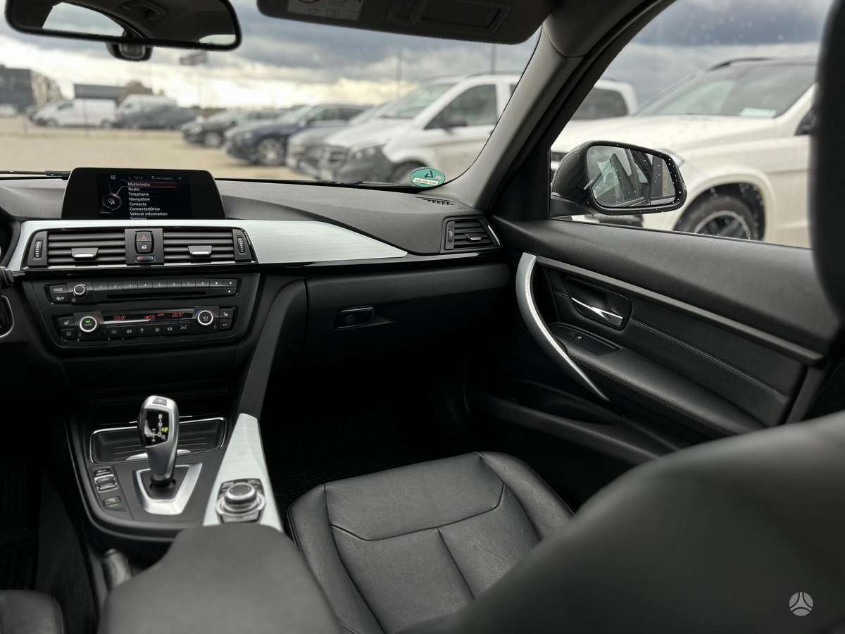 BMW 318, 2.0 l., Седан