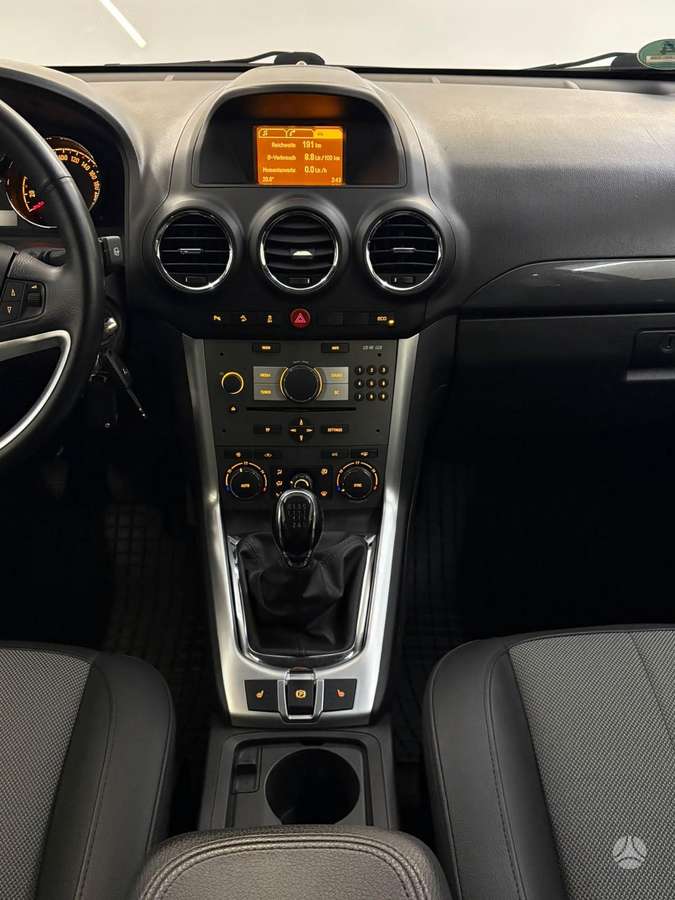 Opel Antara - 11