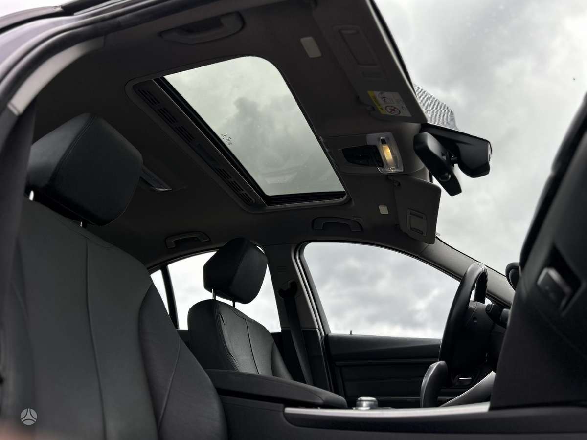 BMW 318, 2.0 l., Седан
