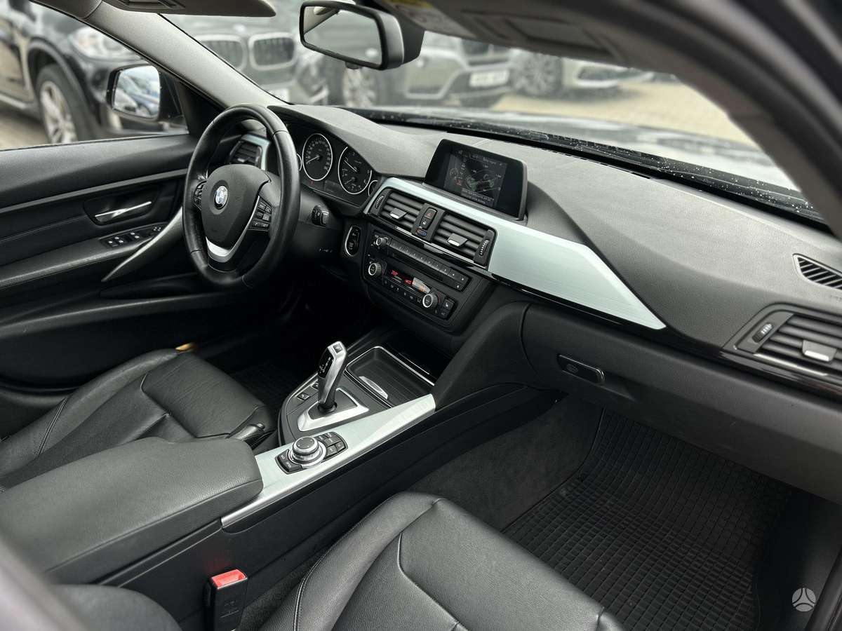 BMW 318, 2.0 l., Седан