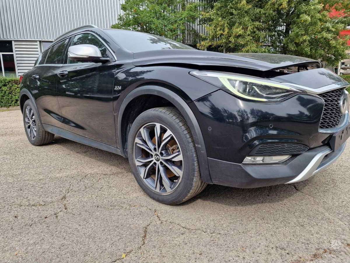 Infiniti QX30 - 7