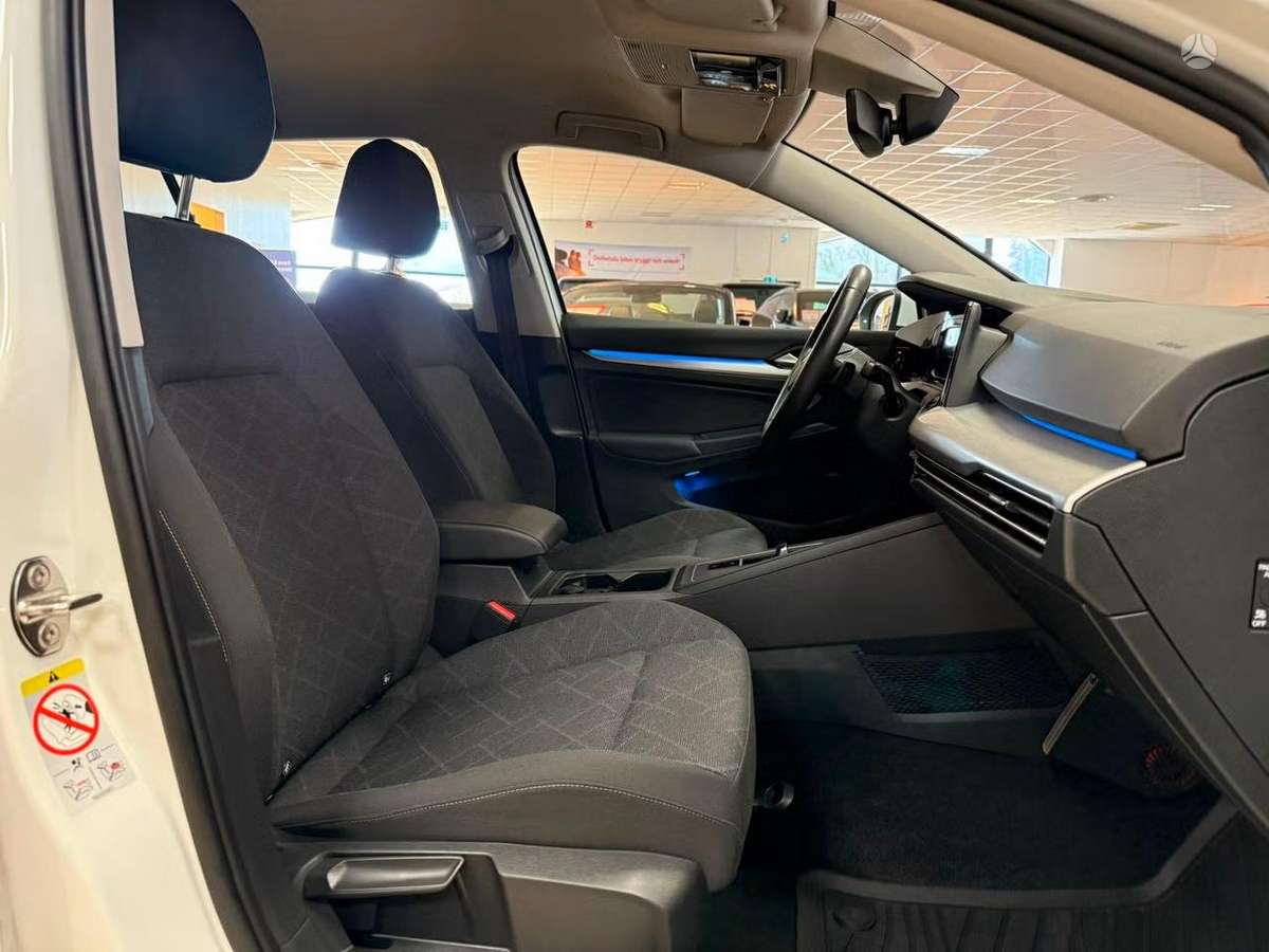 Volkswagen Golf - 12