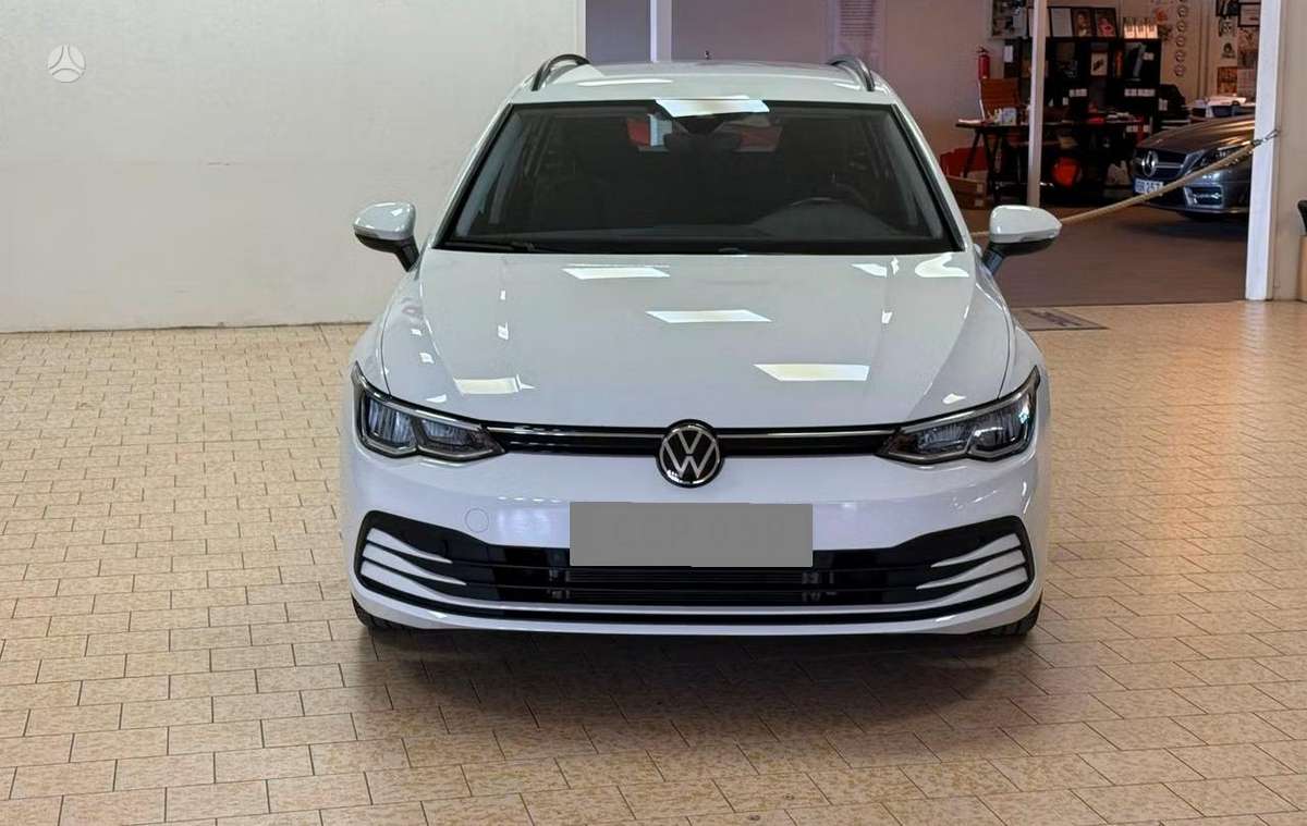 Volkswagen Golf - 1