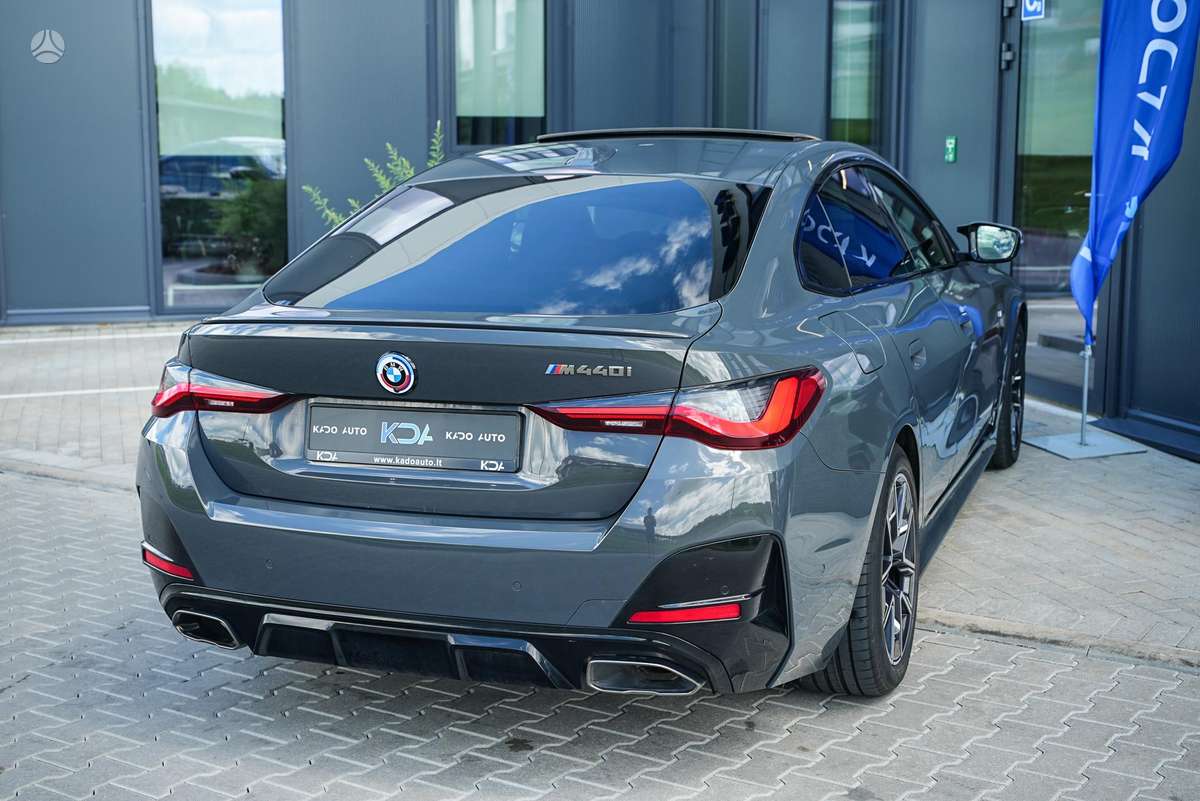 BMW M440 - 11