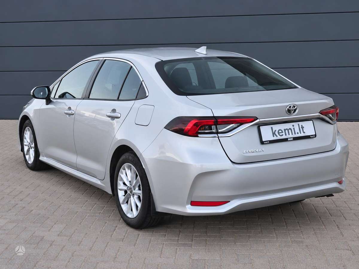 Toyota Corolla - 4