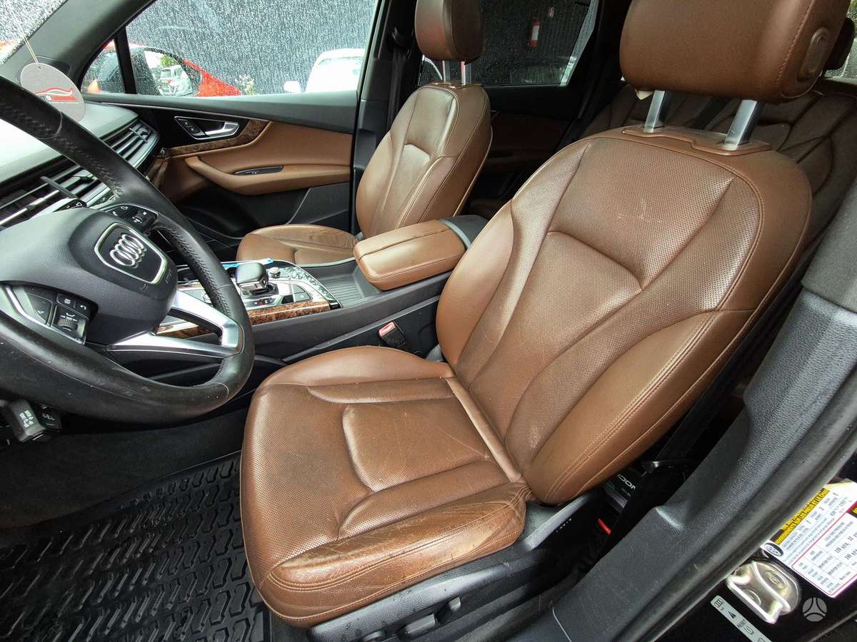 Audi Q7, 3.0 l., off-road / crossover