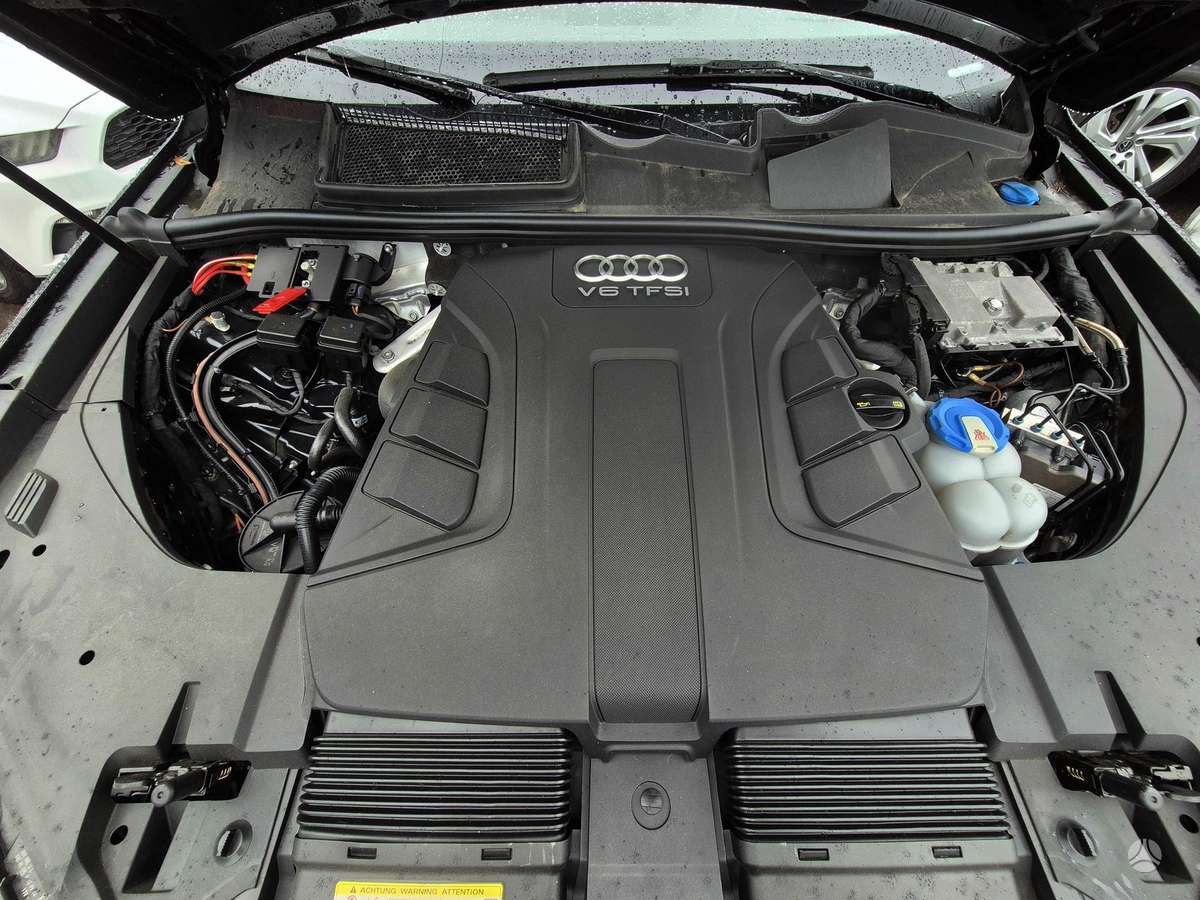 Audi Q7, 3.0 l., Внедорожник / Кроссовер