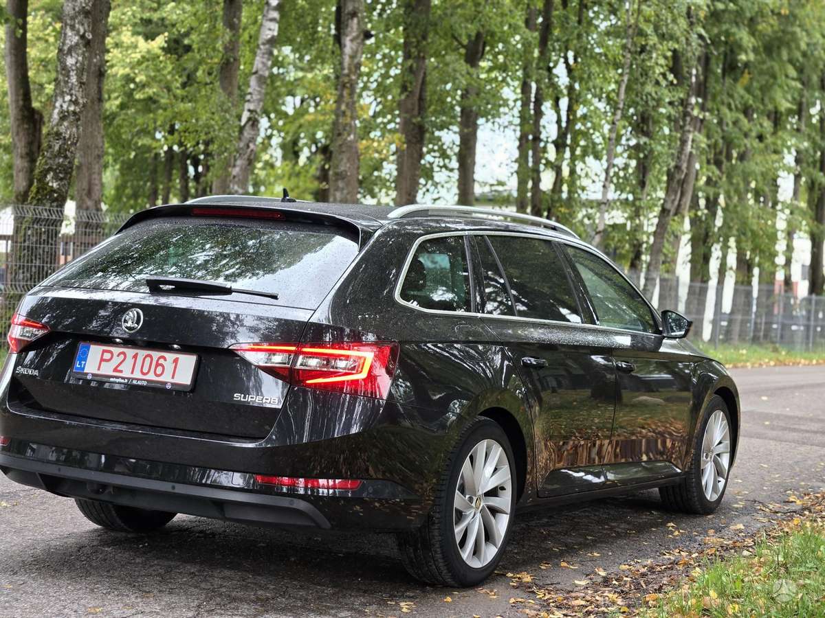 Skoda Superb, 2.0 l., wagon