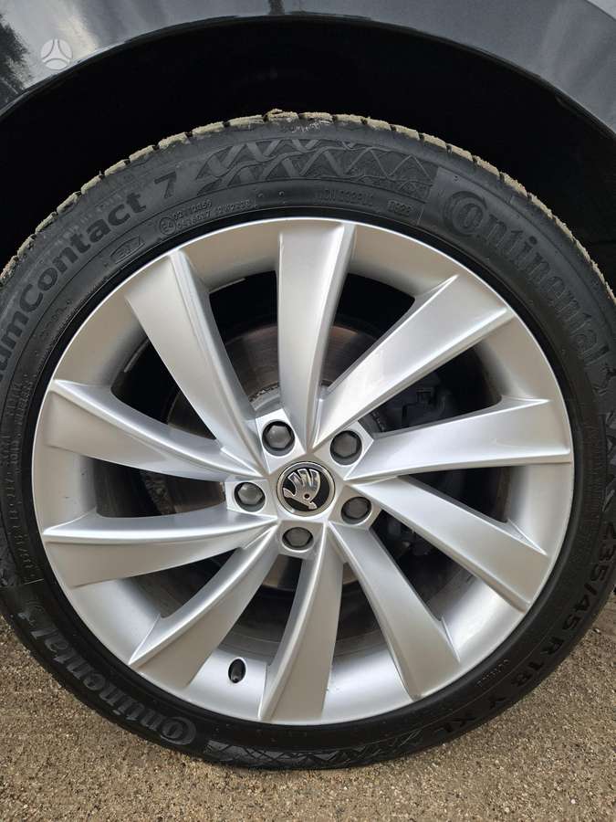 Skoda Superb, 2.0 l., wagon