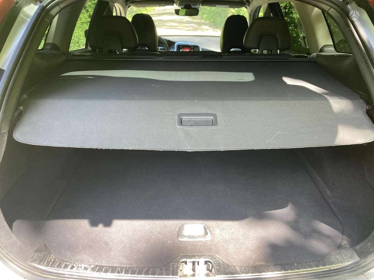 Volvo XC60, 2.0 l., off-road / crossover