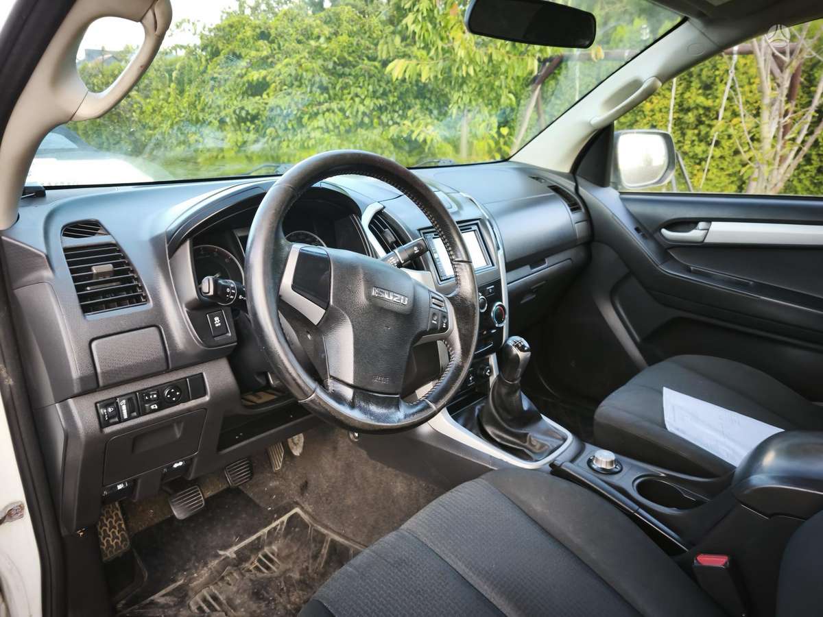 Isuzu D-Max - 9