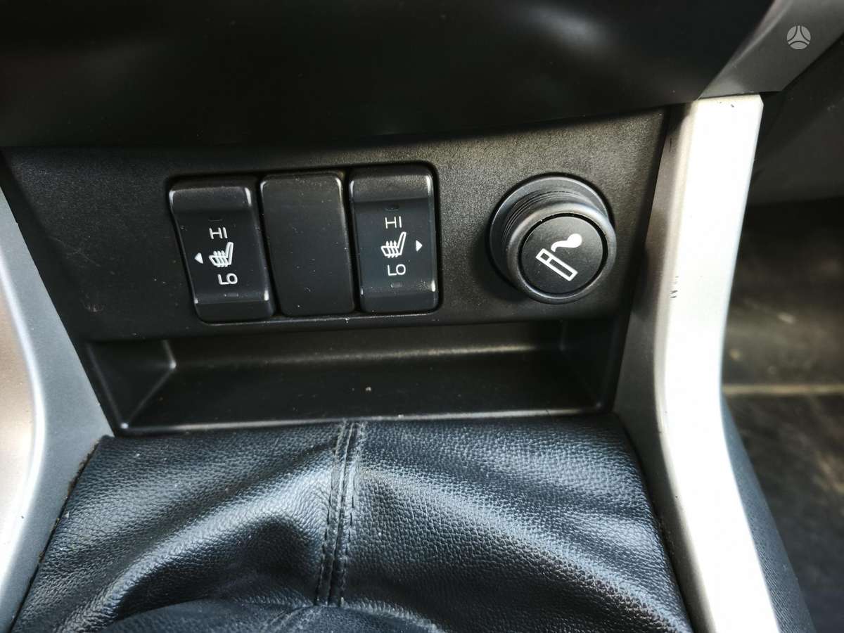 Isuzu D-Max, 2.5 l., off-road / crossover