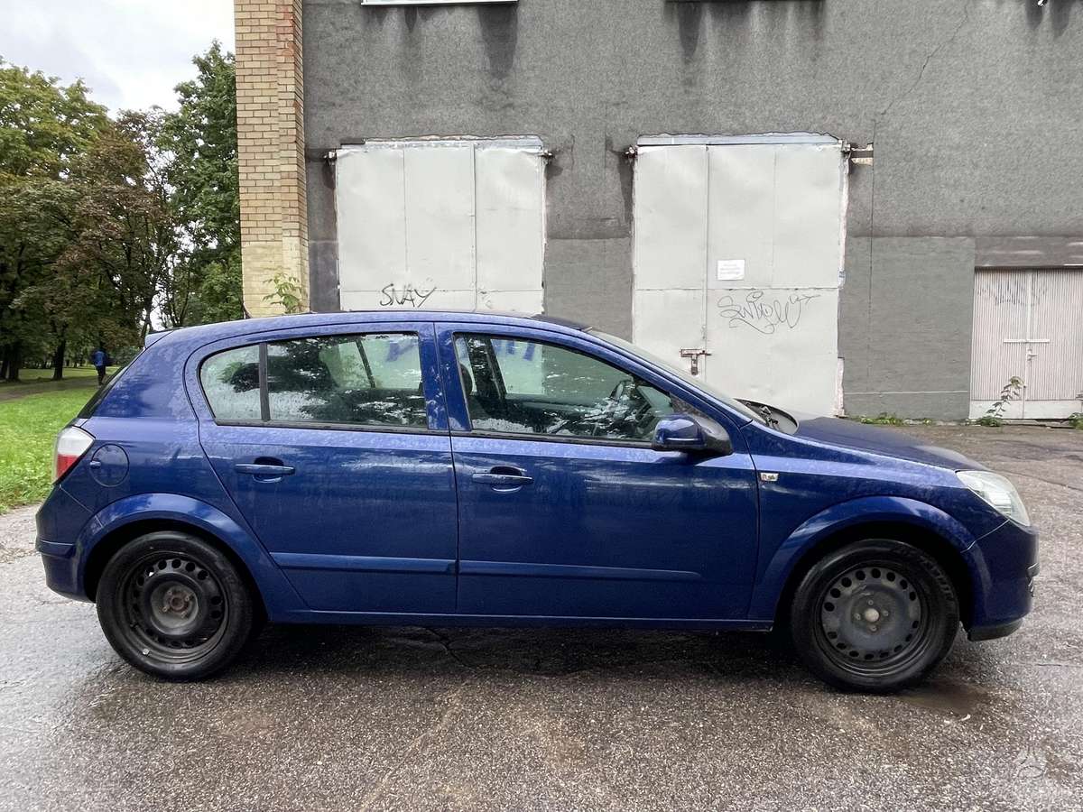 Opel Astra - 2
