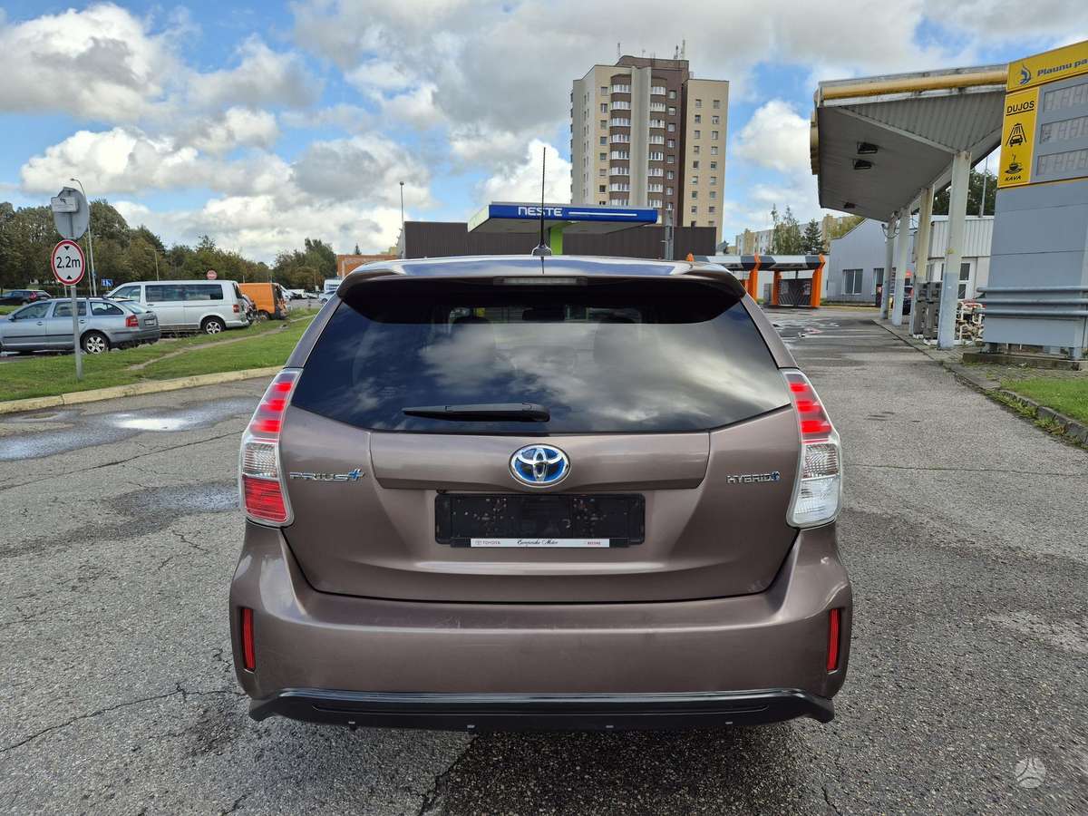 Toyota Prius+ - 4