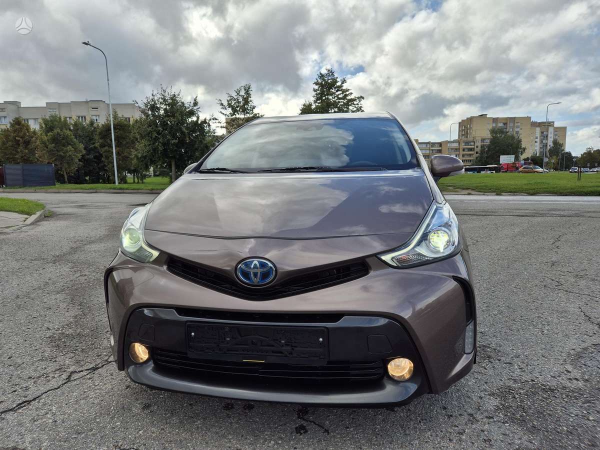 Toyota Prius+ - 9