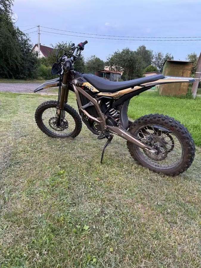 Sur-Ron Ultra bee, krosiniai