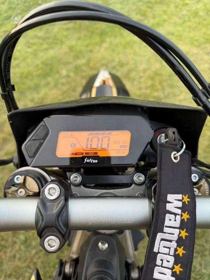 Sur-Ron Ultra bee, krosiniai