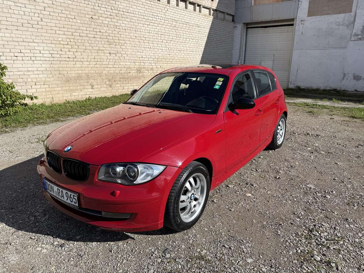 BMW 120 - 1