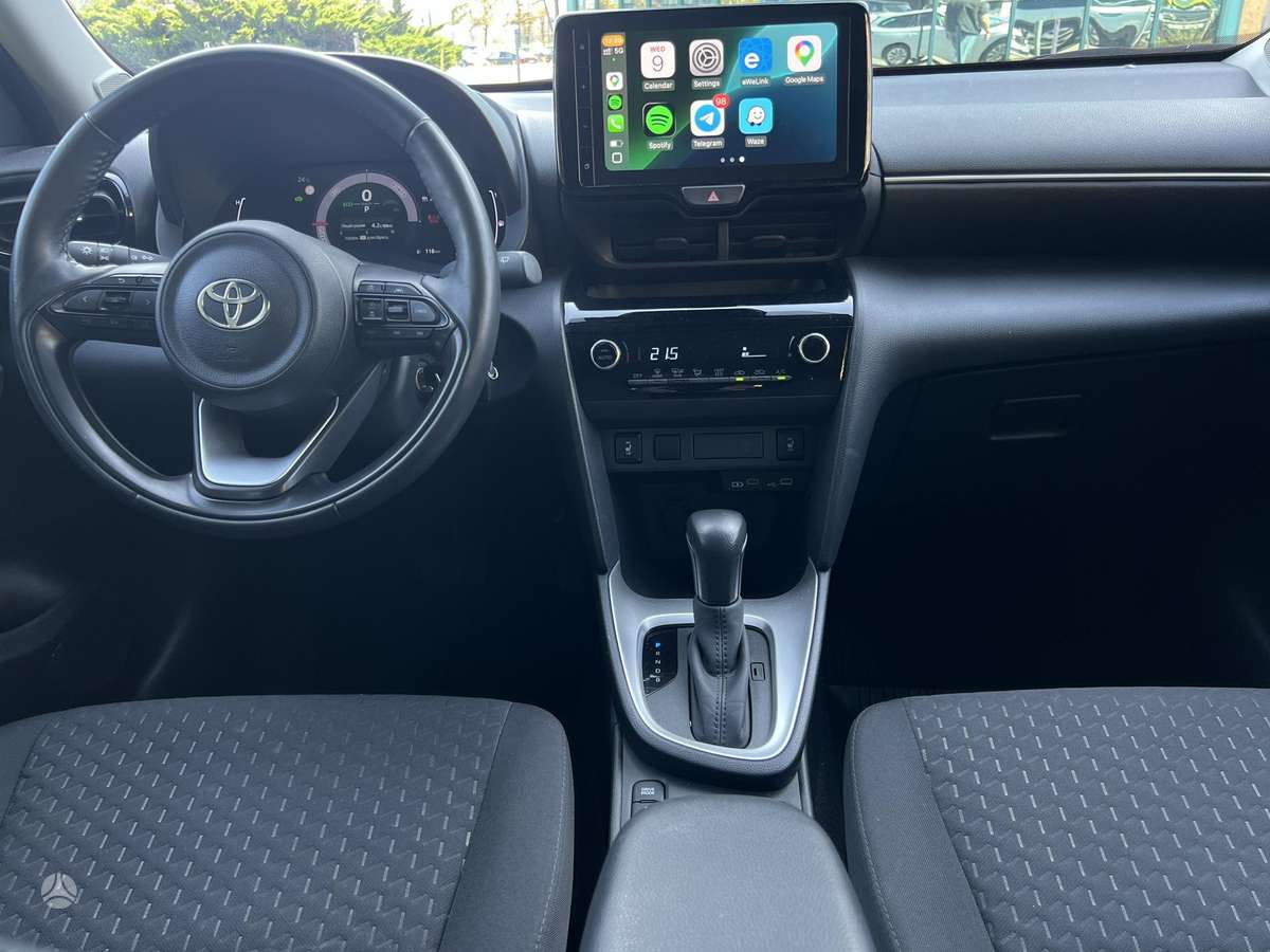 Toyota Yaris Cross - 11