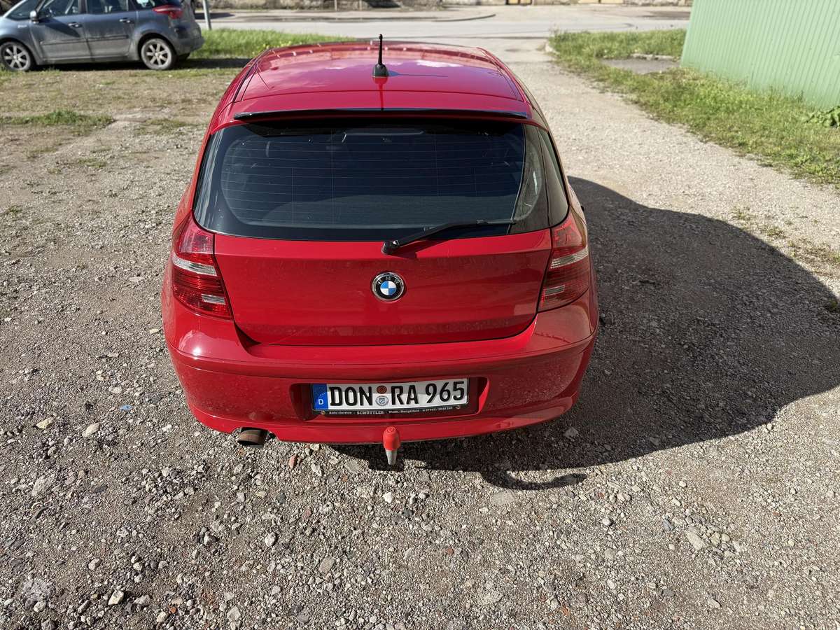 BMW 120 - 6