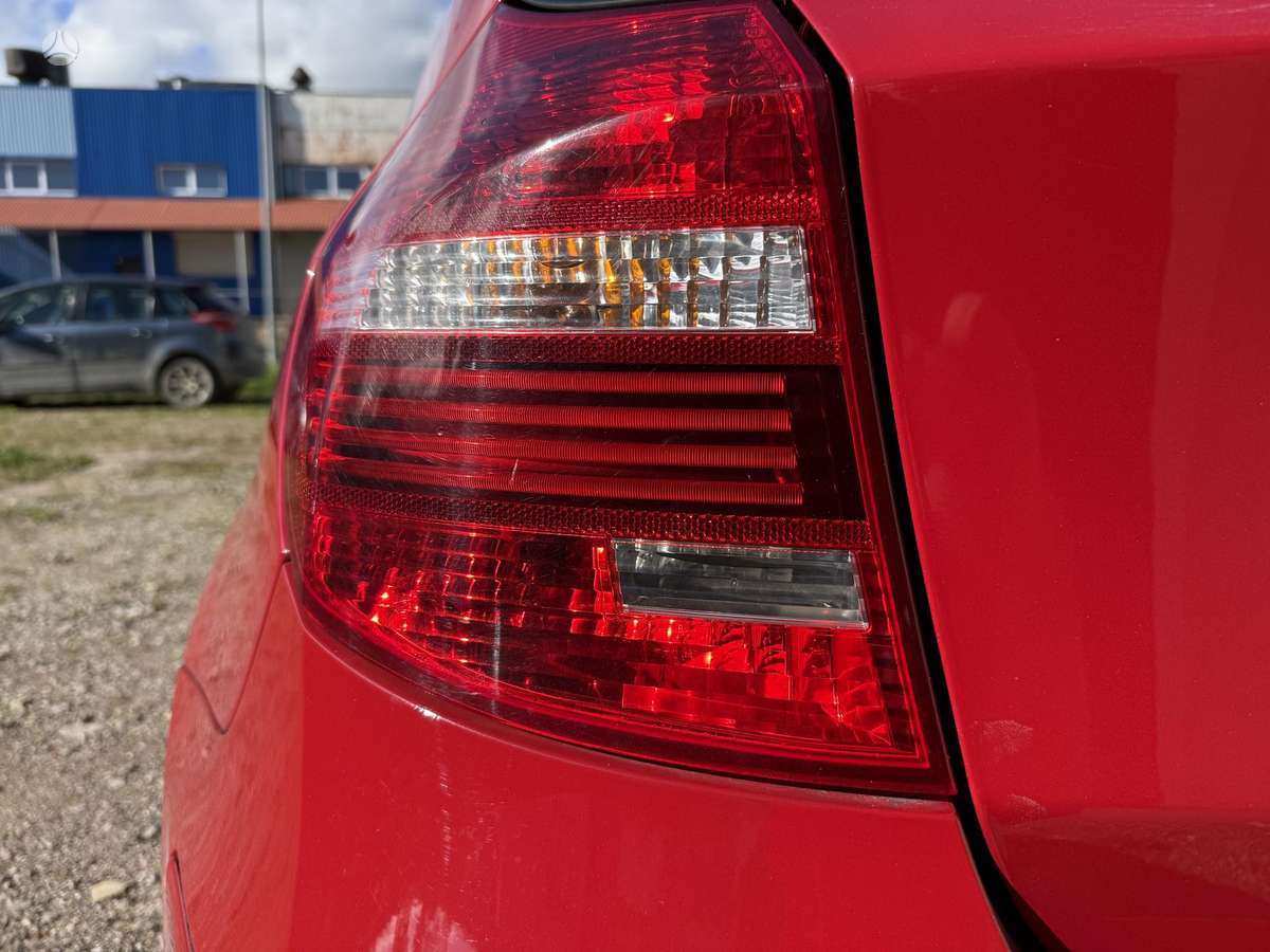 BMW 120, Хэтчбек