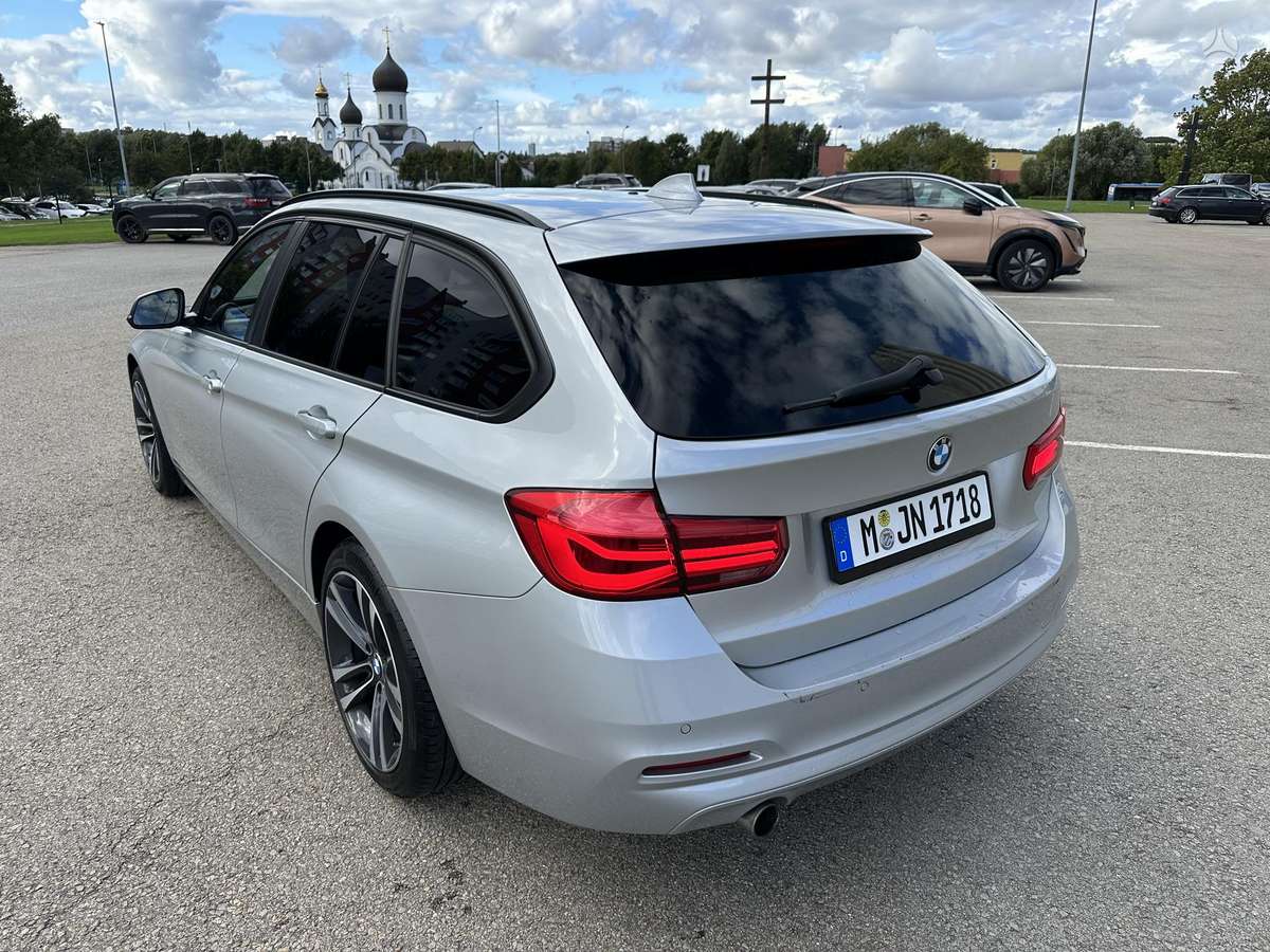 BMW 318 - 8