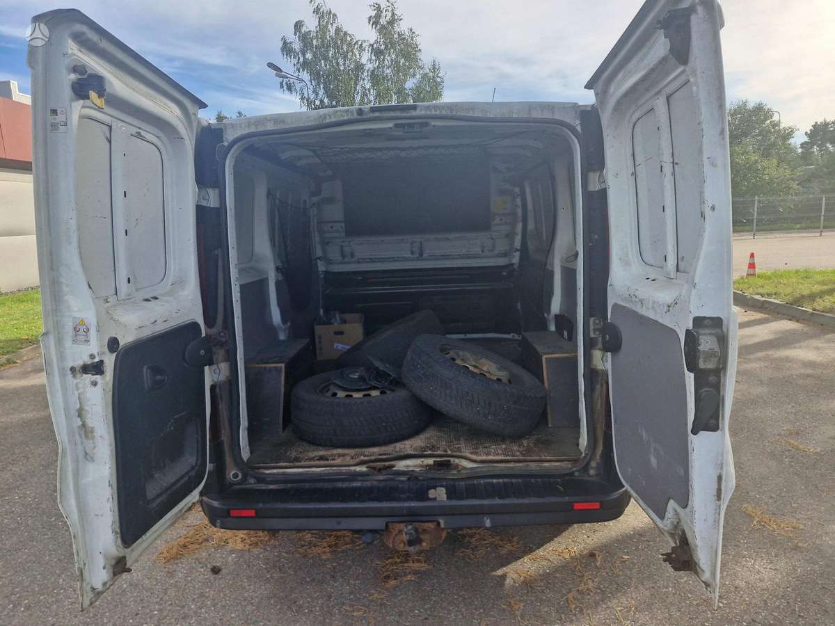 Renault Trafic - 6