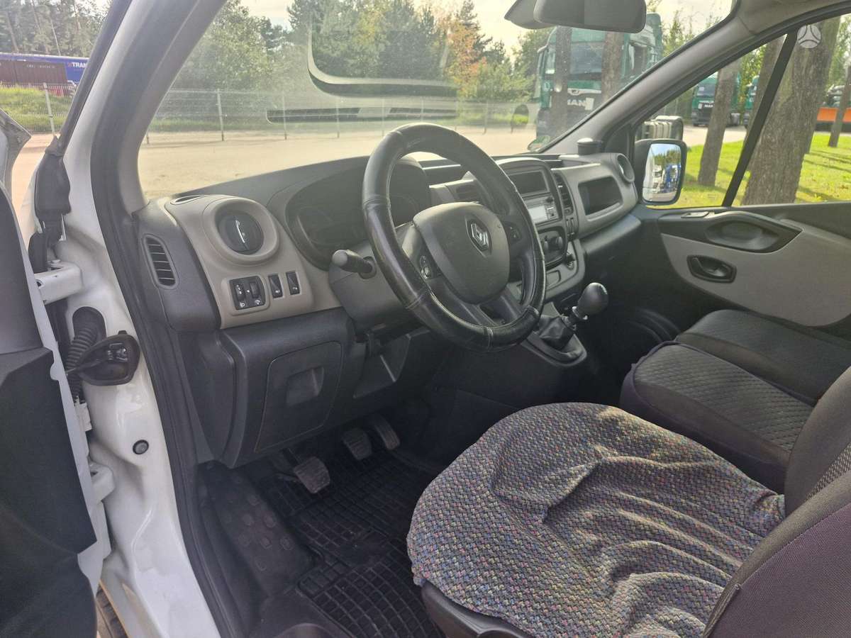 Renault Trafic - 8