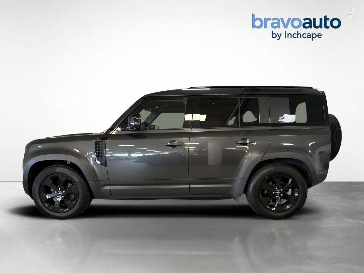 Land Rover Defender - 2