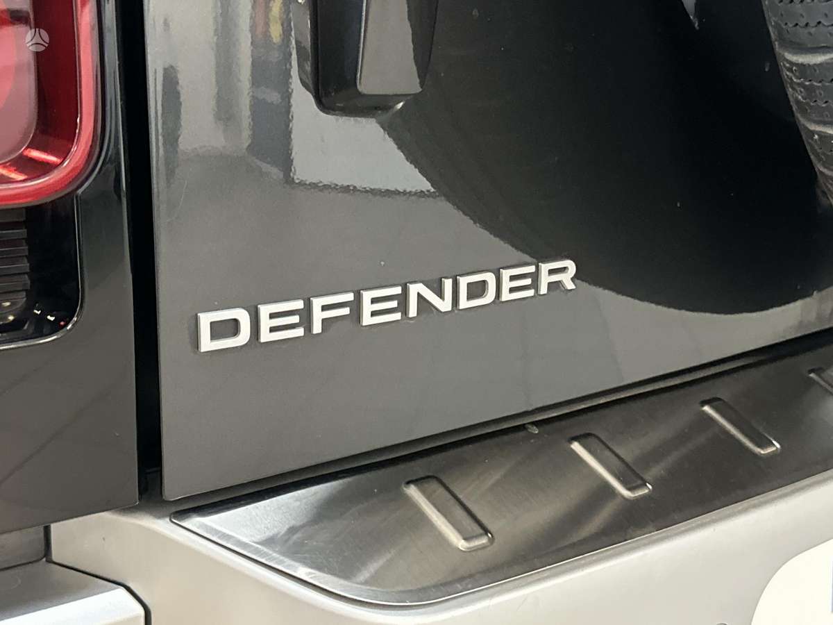 Land Rover Defender - 10