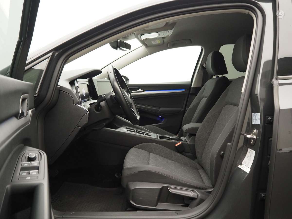 Volkswagen Golf - 11