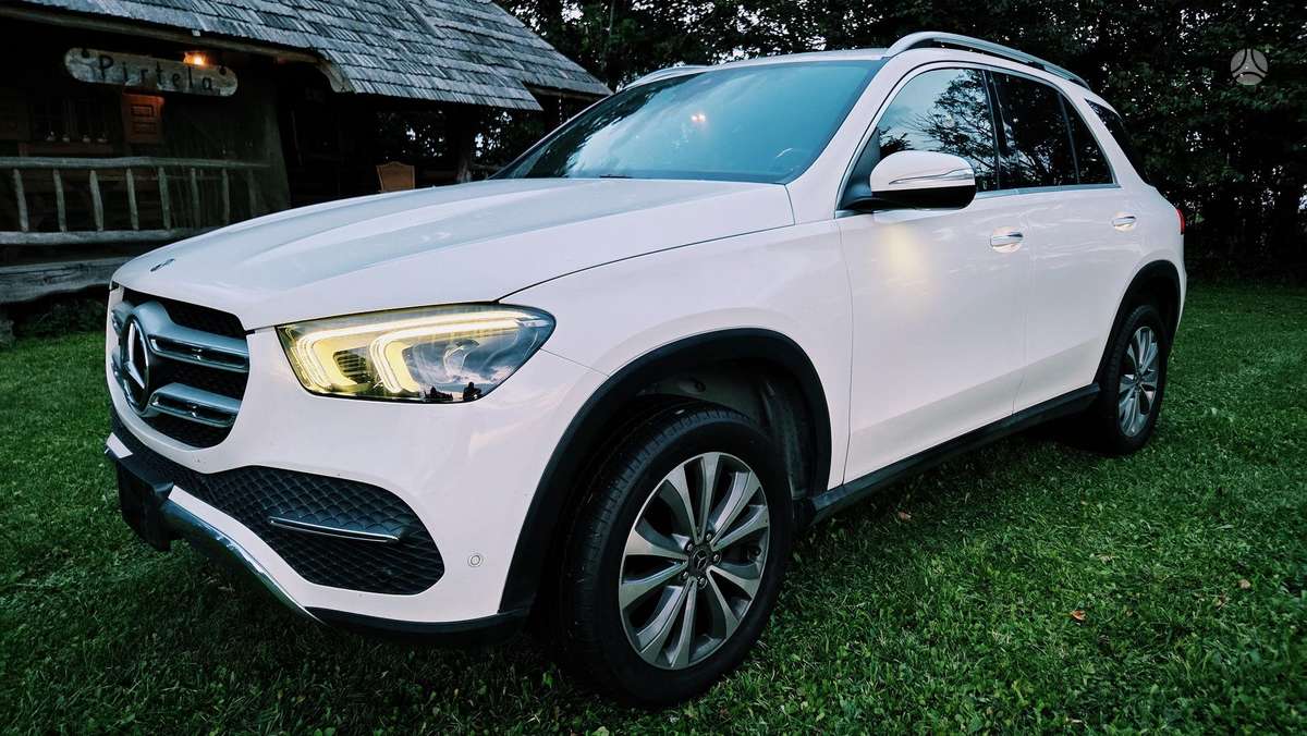 Mercedes-Benz GLE350 - 1