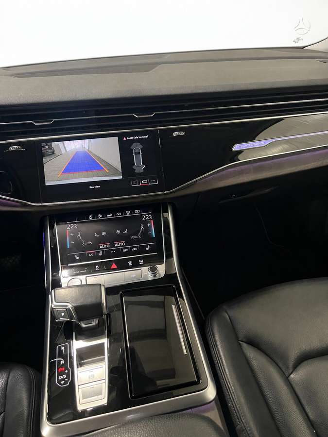 Audi Q7 - 11