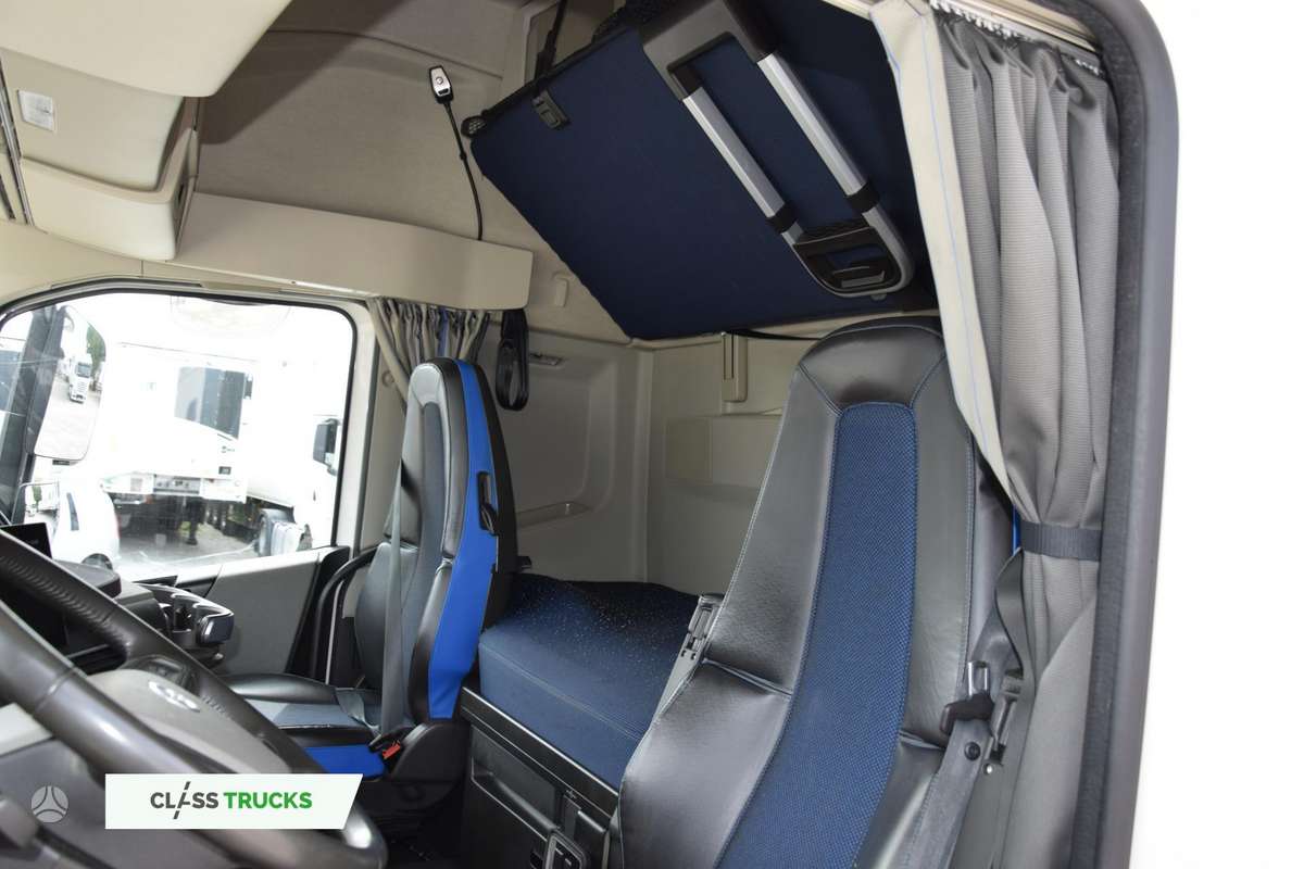 Volvo FH 460 Globetrotter XL i-Save, double sleeper