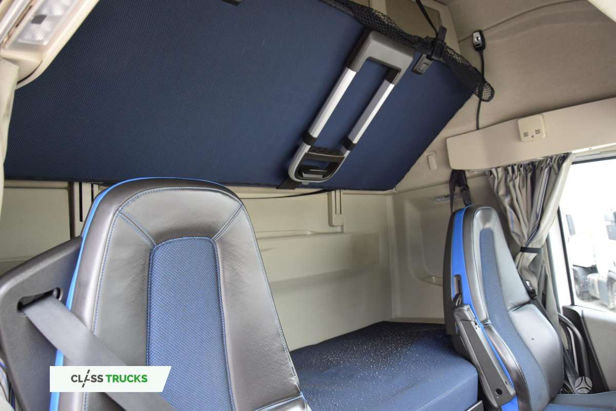 Volvo FH 460 Globetrotter XL i-Save, double sleeper