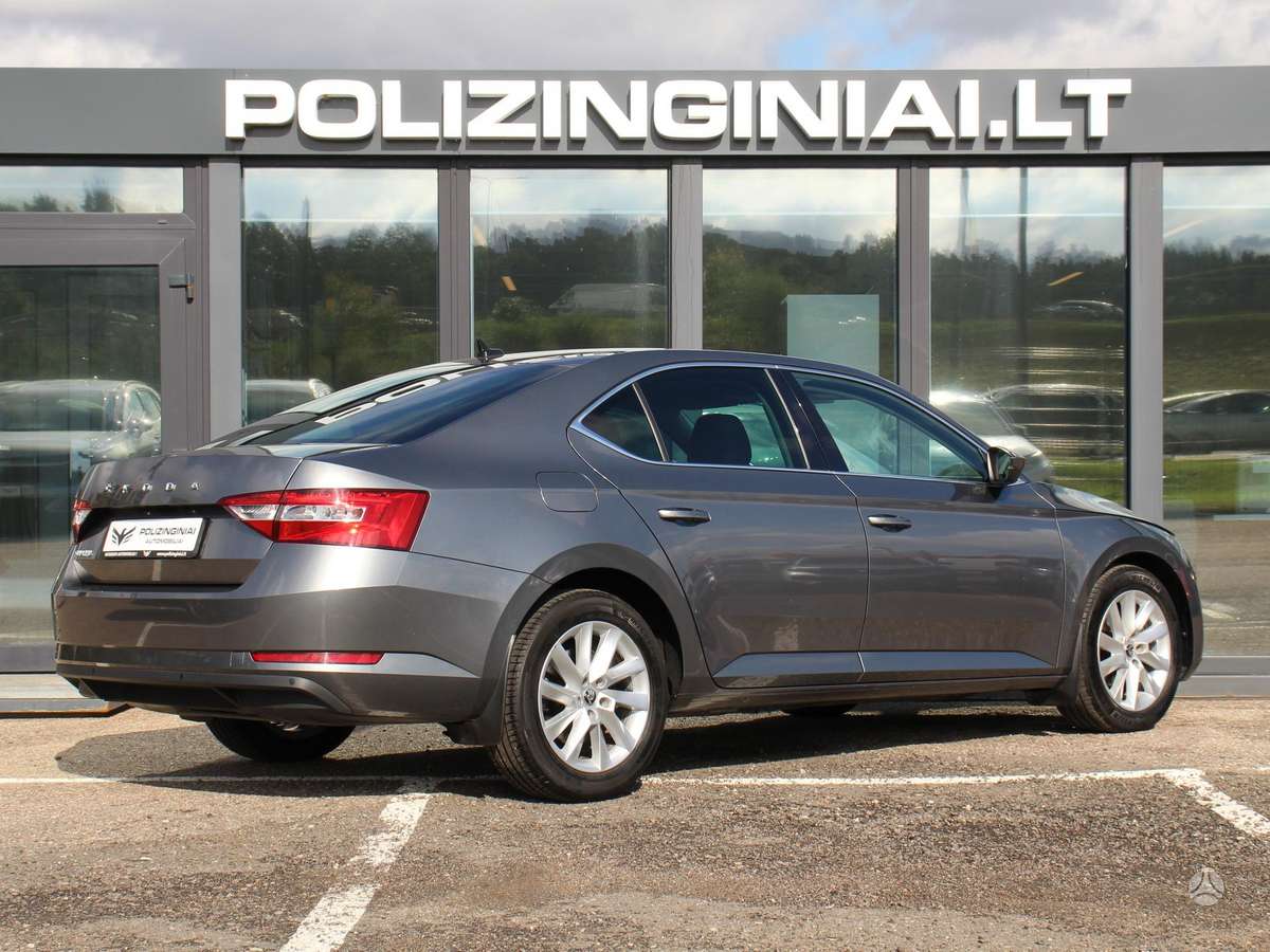Škoda Superb - 4