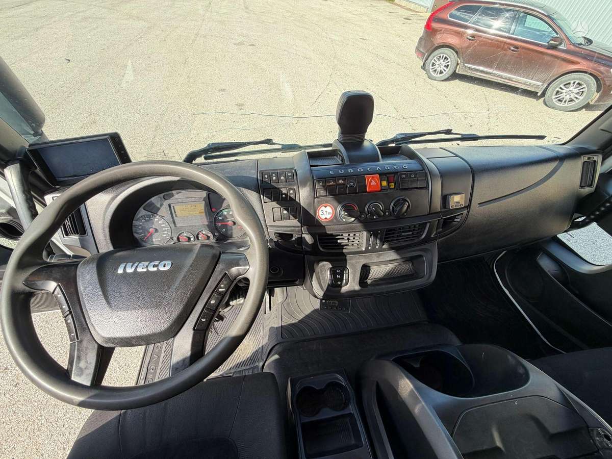 Iveco EUROCARGO 120-250, box trucks / box vans