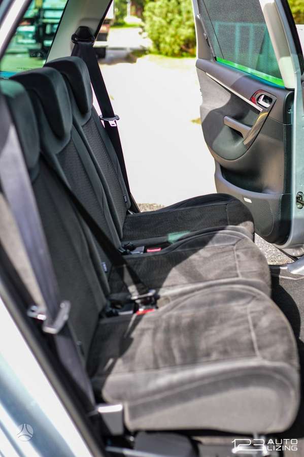Citroën C4 Picasso - 8